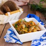 Рецепт, как приготовить солянку с грибами и капустой
